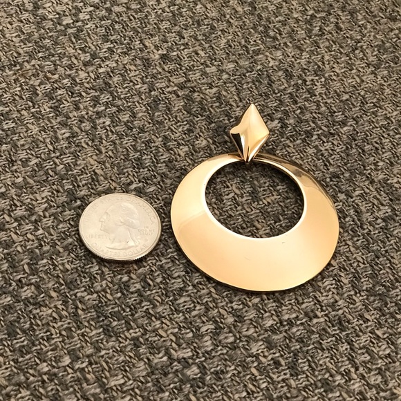 Retro Gold Hoop Earrings - Picture 2 of 5